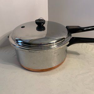 Revere Ware vintage 1970's 6-qt pressure cooker Model 1576